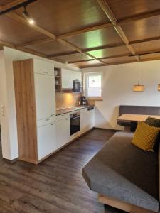 Kuchyň nebo kuchyňský kout v ubytování Haus Talblick + 33 fotografií