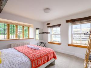Poplar Farm House - Book Your Spring Summer Events Pass The Keys客房内的一张或多张床位