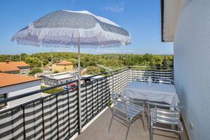 Gallery image of Goldfinch Estate in Banjole +27 photos