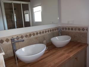 Koupelna v ubytování Gite la Tourterelle en Auvergne