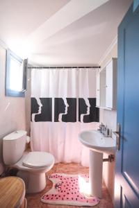 Ванная комната в White Dream Villa +32 фотографии