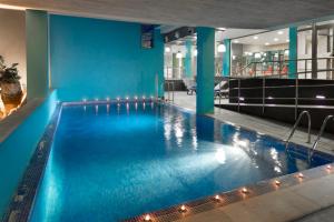 Bazén v ubytovaní 4R Salou Park Resort II alebo v jeho blízkosti
