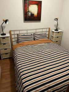 Postel nebo postele na pokoji v ubytování Rental Apt in Orelle 3 valleys