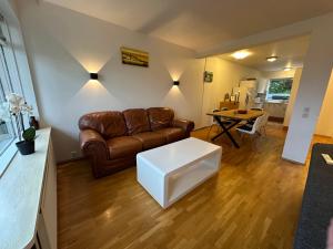 Posezení v ubytování Húsavík Apartment + 15 fotografií