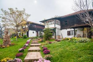 Zahrada ubytování Etno Guest House Gorski car