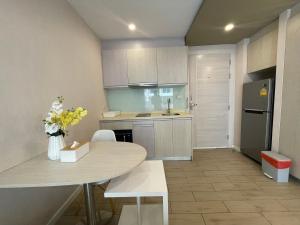 Køkken eller tekøkken på Seven Seas Resort Jomtien Pattaya