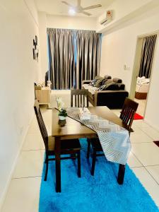 Khu vực ghế ngồi tại Sutera Luxurious Loft 2 +2 ảnh