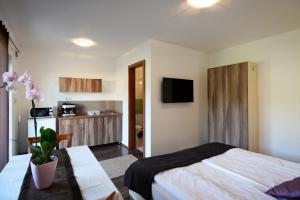 Gallery image of Szalóki Üdülőház in Egerszalók +1 photo