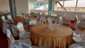 Restaurace v ubytování Hotel Puerto Limón CR