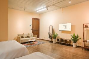 Postel nebo postele na pokoji v ubytování Hanoi-Oi Homestay Trang Tien