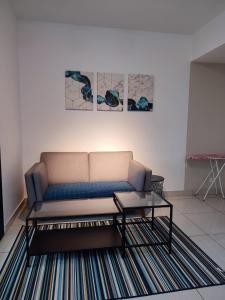 Posezení v ubytování Comfy Studio Almas Apartement