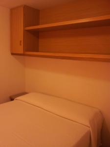 Postel nebo postele na pokoji v ubytování Holiday Center Valdor + 37 fotografií