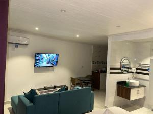 Una cocina o zona de cocina en Happy stay villa