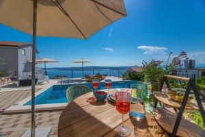 Bazén v ubytovaní Lorelai - Apartment with private Swimmingpool alebo v jeho blízkosti + 23 fotografií
