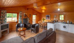 Kuchyň nebo kuchyňský kout v ubytování Saplinbrae Hotel and Lodges