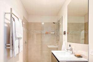 Ένα μπάνιο στο Oceana B&B +34 φωτογραφίες