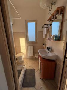 Un baño de La collina dei venti 19 fotos más