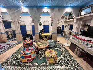 Aura B&B - The Haveli Homestay的休息区