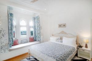 Gallery image of Grandrosse Boutique - Pichola Lake Facing Hotel in Udaipur