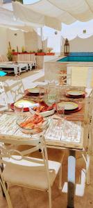 Kuchyň nebo kuchyňský kout v ubytování Villa Yandre Garden House - Ayamonte