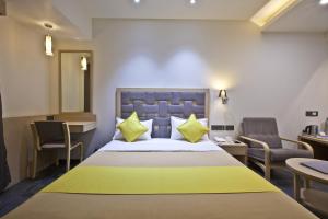 Gallery image of Hotel Sifat International in Surat