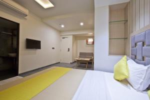 Gallery image of Hotel Sifat International in Surat