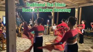 Khách lưu trú tại Meadow Mai Chau Homestay