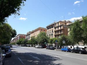 Hommikusöögiga majutusasutuse naabruskond või selle läheduses asuv naabruskond