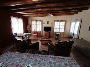 Μια τηλεόραση ή/και κέντρο ψυχαγωγίας στο Chez-Jelú