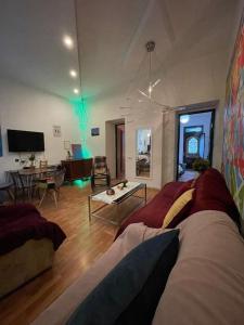 Fotografie z fotogalerie ubytování Cozy Art house in an Old Tbilisi v destinaci Tbilisi City + 13 fotografií