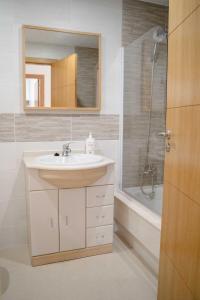 Et badeværelse på A Cabana de Pado