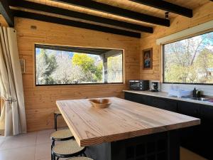 Η κουζίνα ή μικρή κουζίνα στο Cabaña Negra