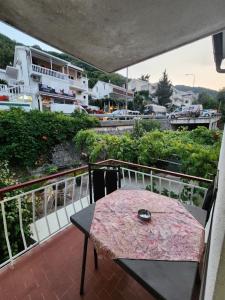 Balkón nebo terasa v ubytování Bozovic Apartments I