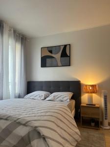 Postel nebo postele na pokoji v ubytování Champion suites