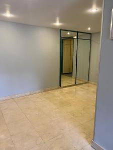 Fotografie z fotogalerie ubytování Champion suites v destinaci Sarcelles