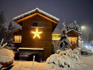Fiechtehüsli (tiny house)冬天相片
