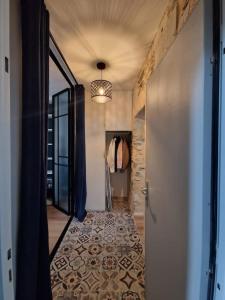 Gallery image of Le charmant, Hyper Centre Angers in Angers +2 photos