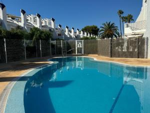 Kolam renang di atau dekat dengan Contemporary House in Cabo Roig