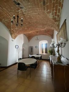 Afbeelding uit fotogalerij van Alojamiento El Monasterio in Almonaster la Real