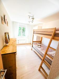 Postel nebo postele na pokoji v ubytování Charmant appartement avec vue splendide + 10 fotografií