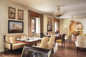 Posezení v ubytování The Ritz-Carlton, Tianjin