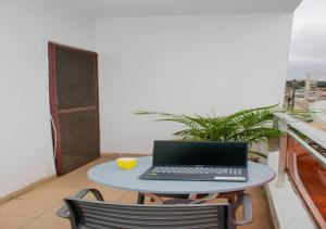 En balkon eller terrasse på KARAMEL, Abidjan Riviera Golf