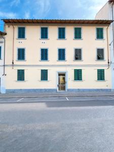 Budova, kde se apartmán nachází + 8 fotografií