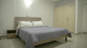 Lova arba lovos apgyvendinimo įstaigoje LEAK Résidence