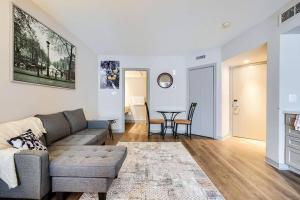 Predel za sedenje v nastanitvi Perfect Studio available for You! Pool on grounds!