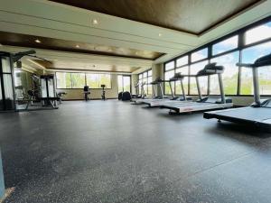 Fitness centrum a/nebo fitness zařízení v ubytování Verdon Parc Belvedere 736 with Pool View