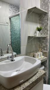 Koupelna v ubytování Apt completo e confortavel proximo ao Aero CNF, Cidade ADM e GALO