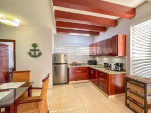 Fotografie z fotogalerie ubytování Gorgeous 1 BR PH apartment w Jacuzzi v destinaci Punta Cana