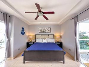 Fotografie z fotogalerie ubytování Gorgeous 1 BR PH apartment w Jacuzzi v destinaci Punta Cana