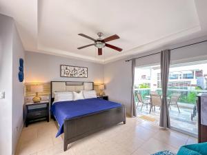 Fotografie z fotogalerie ubytování Gorgeous 1 BR PH apartment w Jacuzzi v destinaci Punta Cana